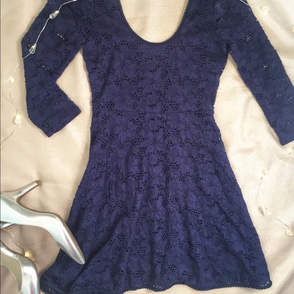 Free People Lace Dress Navy with 3/4 sleeve - Picture 7 of 8